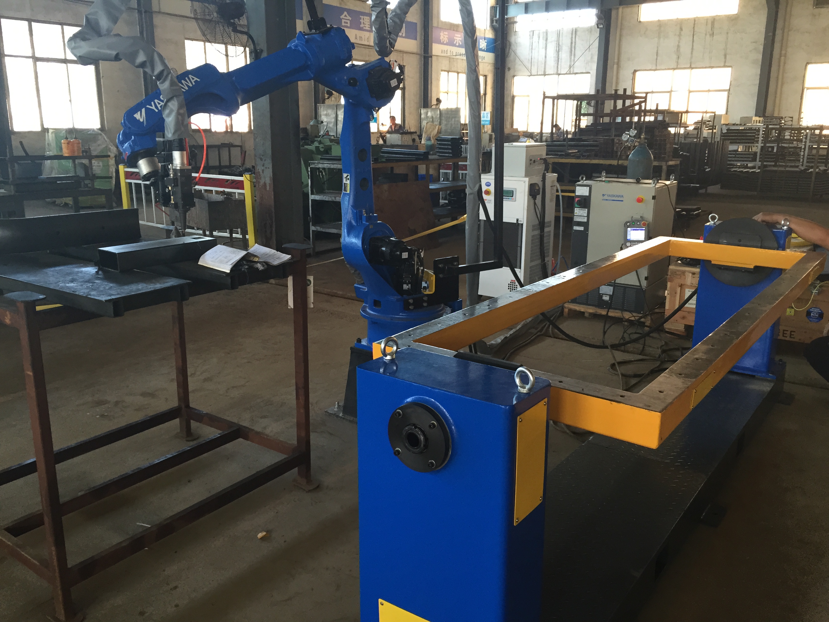 健身器材机器人焊接工作站-济南冠森自动化设备有限公司
