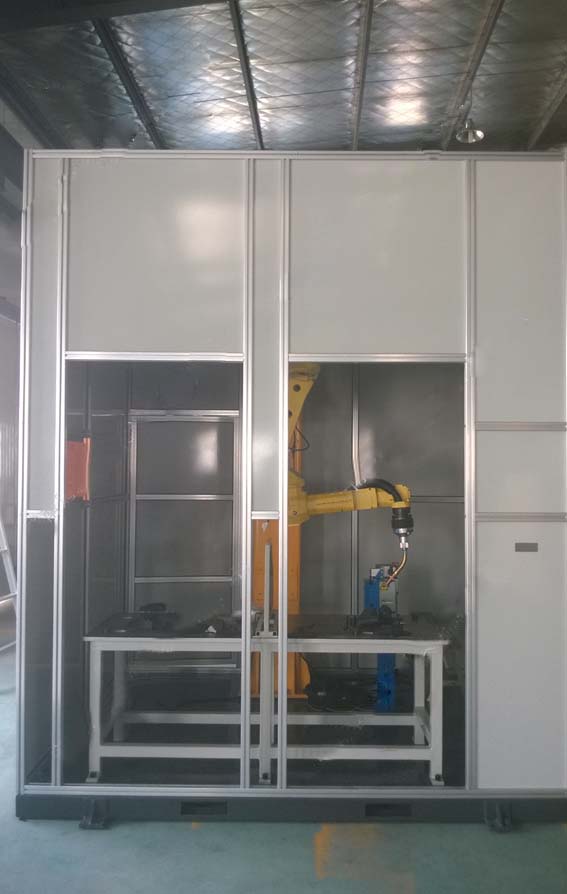 机器人减震器全封闭焊接工作站（铝型材）-济南冠森自动化设备有限公司